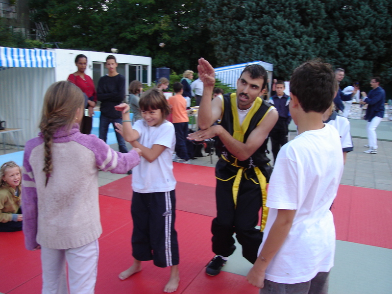 2006_init_15.jpg